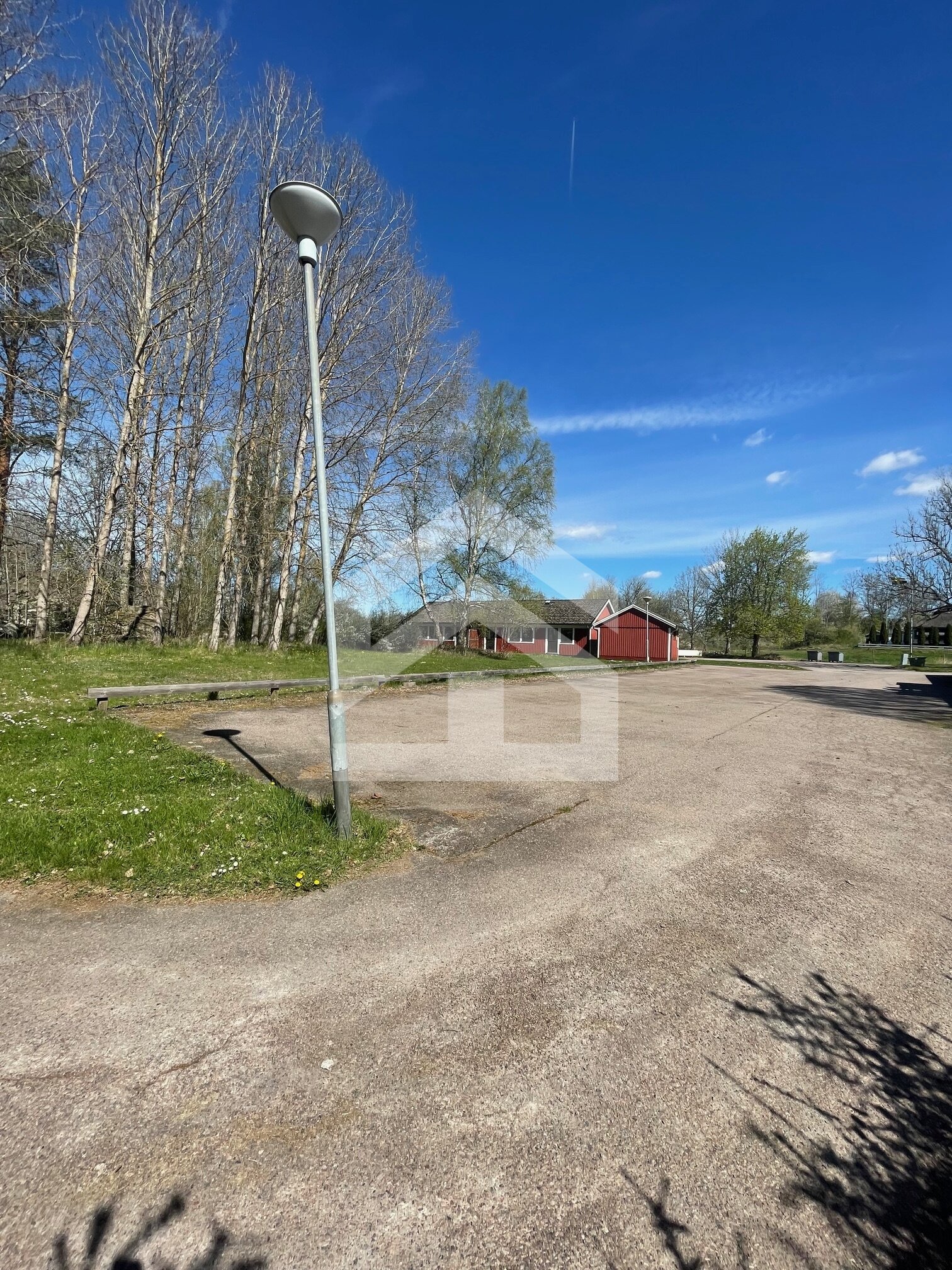 Drei bezugsfertige Schwedenhäuser auf großem Grundstück in Süd Schweden nahe See und Meer