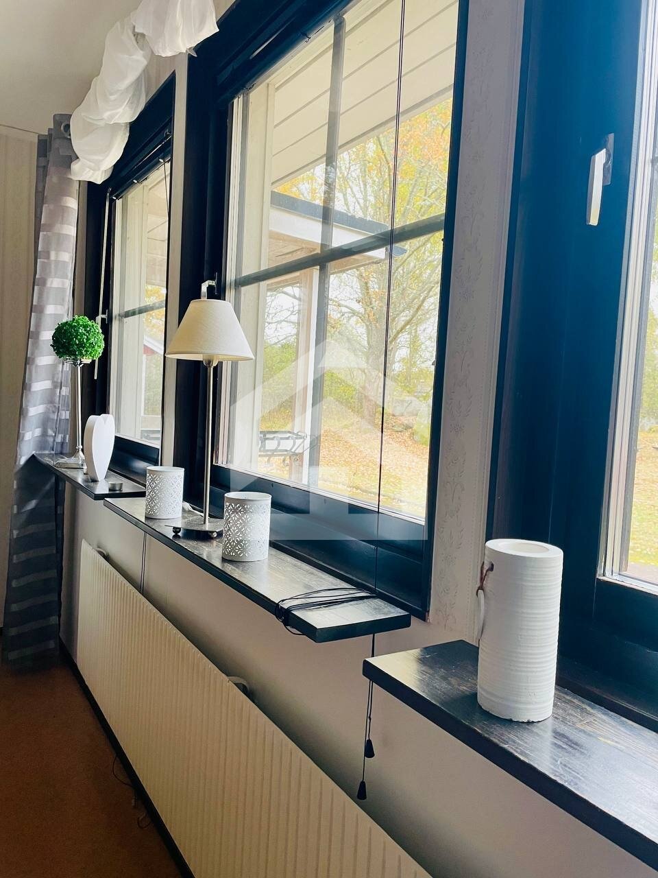 Drei bezugsfertige Schwedenhäuser auf großem Grundstück in Süd Schweden nahe See und Meer