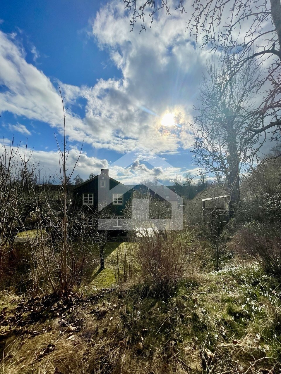 Exklusives Wohn- und Geschäftshaus direkt am Fluss Emån – Ein Juwel in Schweden / Småland