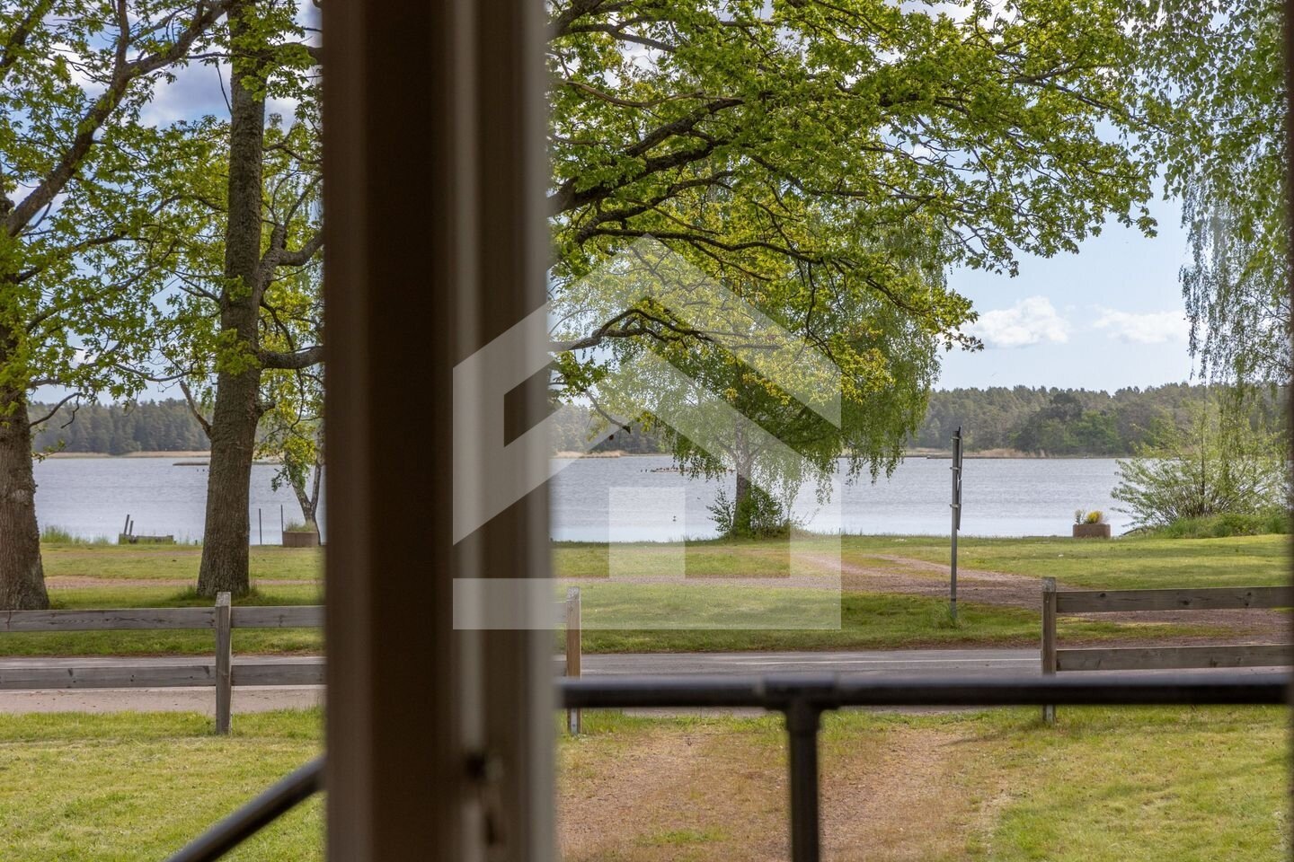 Traumhafter Meerblick in Småland: Klassisches Schweden-Haus in Küstenlage / am Meer von Timmernabben