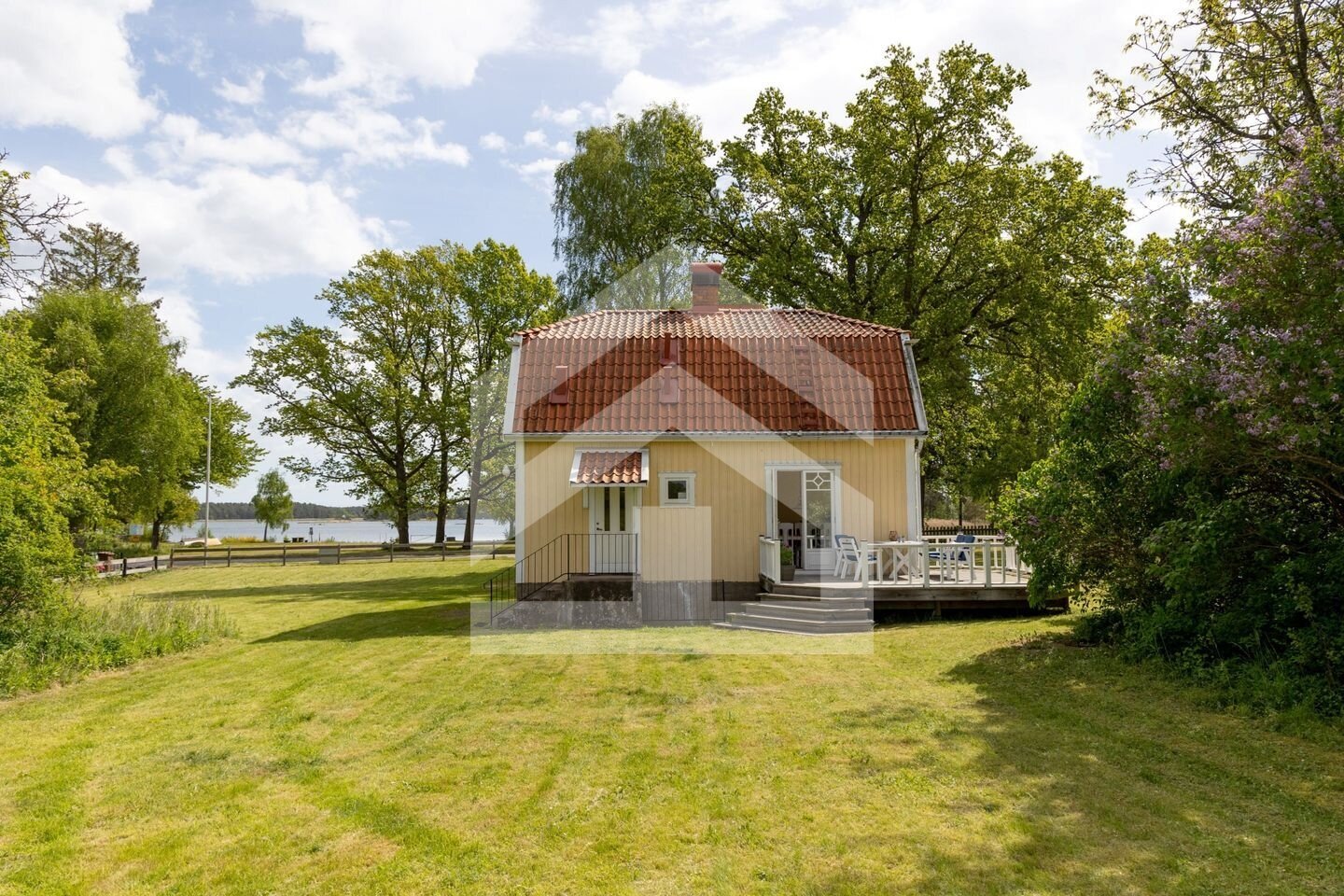 Traumhafter Meerblick in Småland: Klassisches Schweden-Haus in Küstenlage / am Meer von Timmernabben