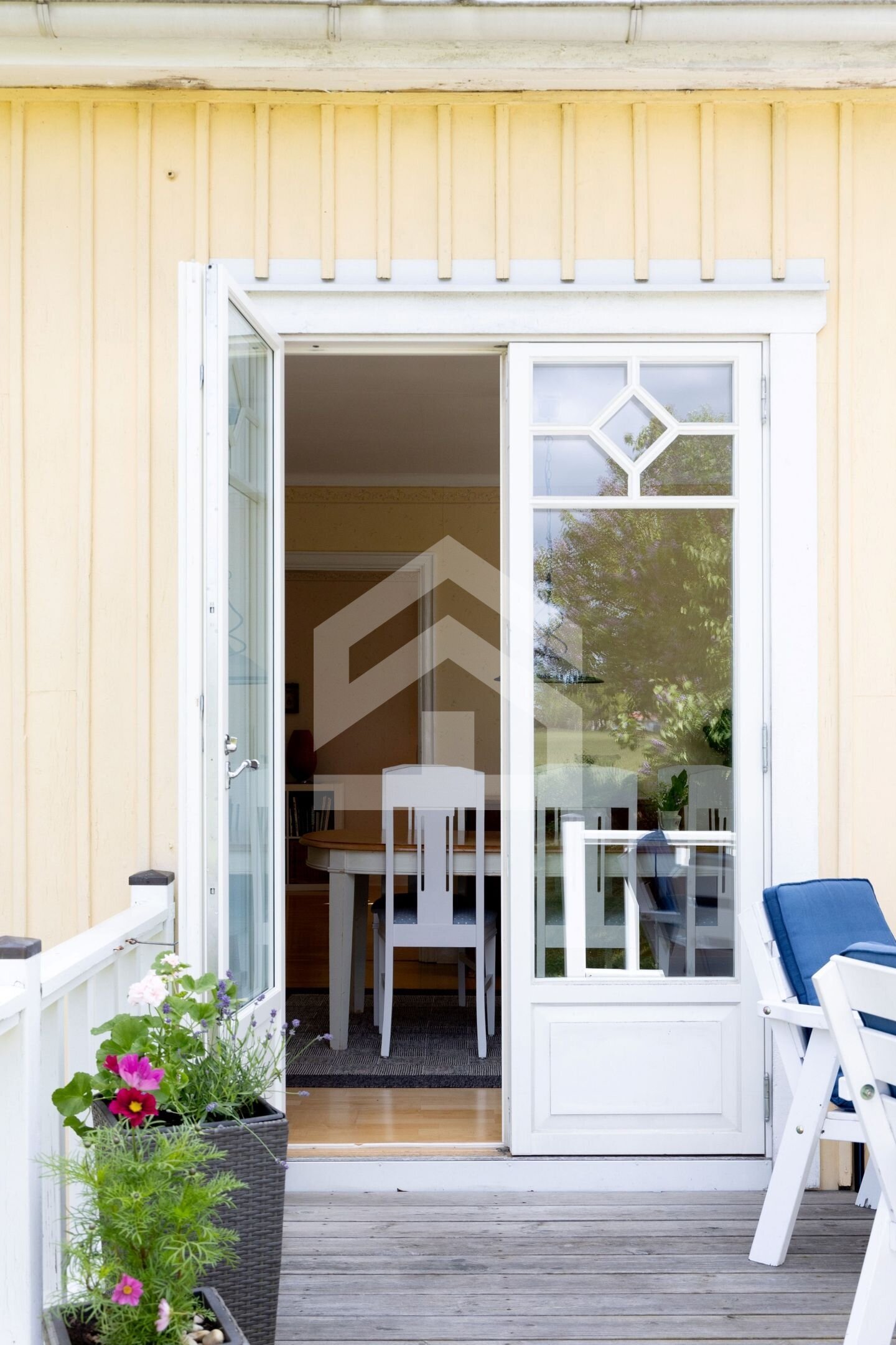 Traumhafter Meerblick in Småland: Klassisches Schweden-Haus in Küstenlage / am Meer von Timmernabben