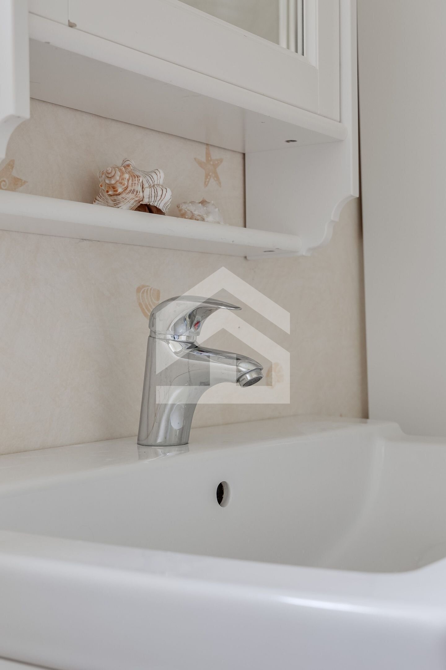 Traumhafter Meerblick in Småland: Klassisches Schweden-Haus in Küstenlage / am Meer von Timmernabben