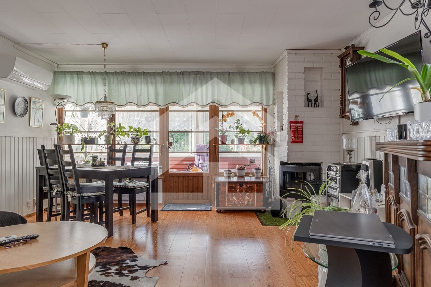 Lebensqualität pur in Schweden: Wellness-Villa mit Meerblick und Sauna im Herzen von Småland