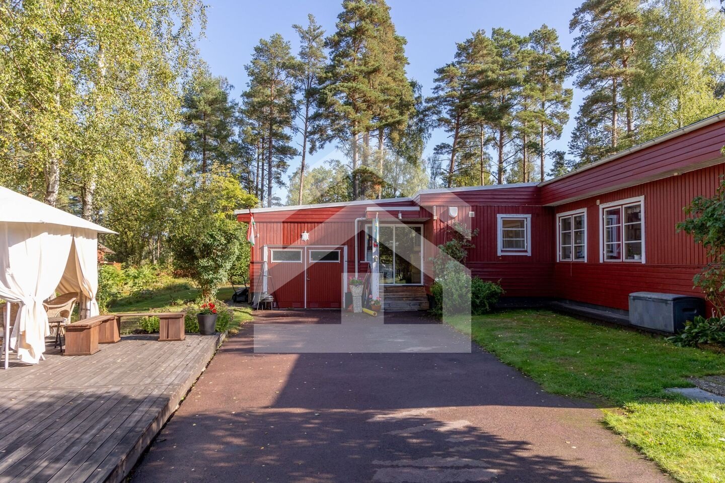 Lebensqualität pur in Schweden: Wellness-Villa mit Meerblick und Sauna im Herzen von Småland