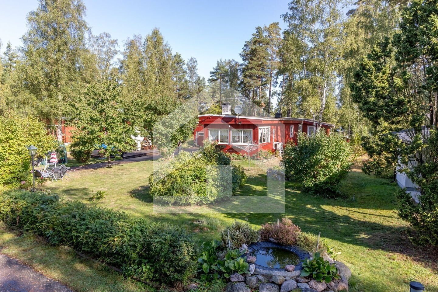 Lebensqualität pur in Schweden: Wellness-Villa mit Meerblick und Sauna im Herzen von Småland