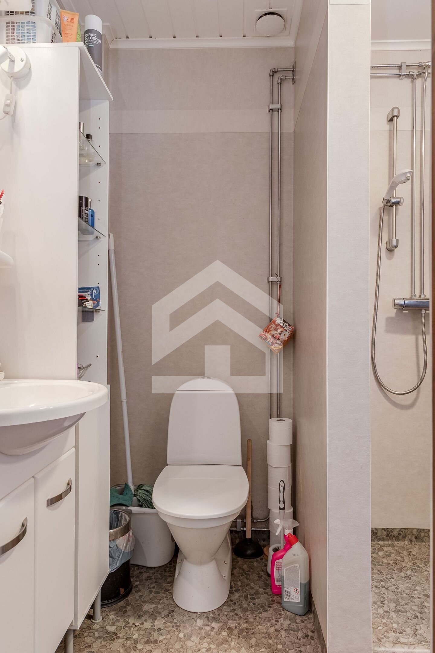 Lebensqualität pur in Schweden: Wellness-Villa mit Meerblick und Sauna im Herzen von Småland