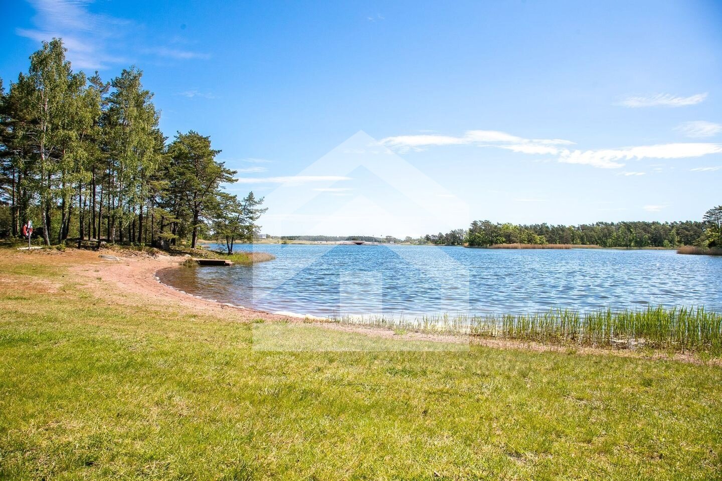 Lebensqualität pur in Schweden: Wellness-Villa mit Meerblick und Sauna im Herzen von Småland