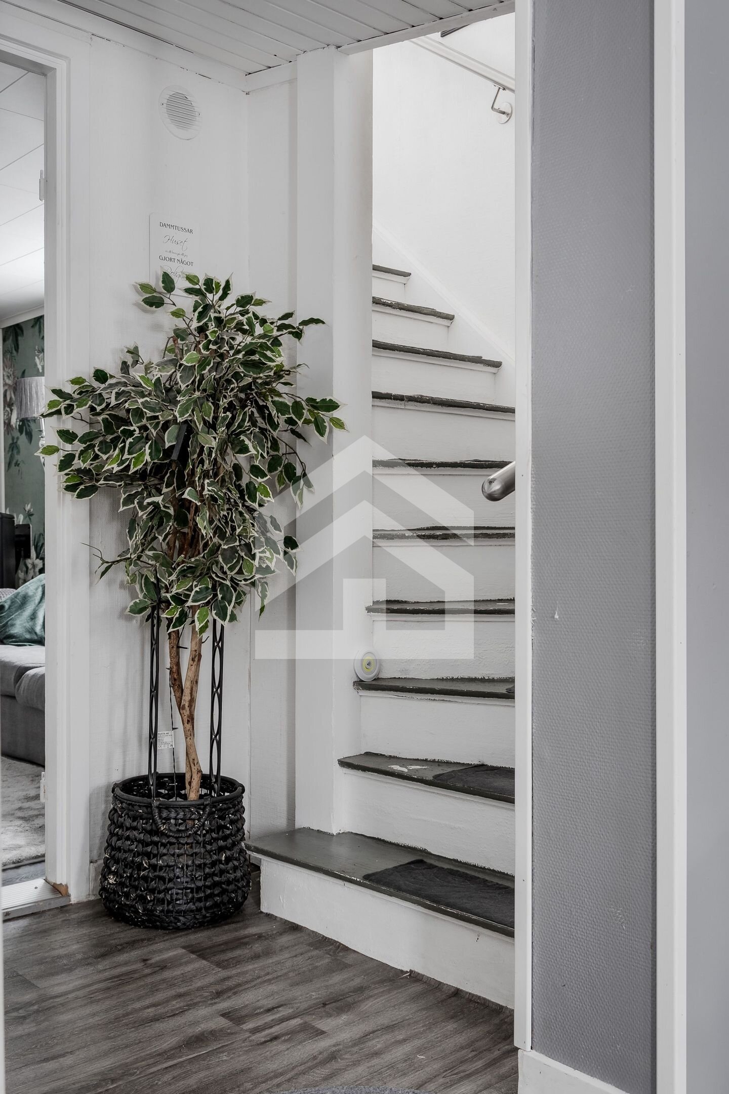 Familienglück in Schweden: Renovierte Villa mit eigenem Pool im idyllischen Småland