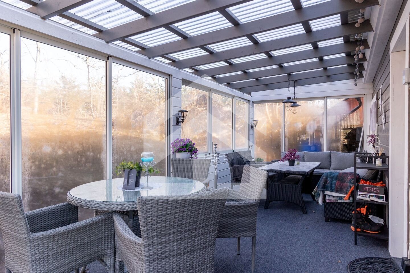 Familienglück in Schweden: Renovierte Villa mit eigenem Pool im idyllischen Småland