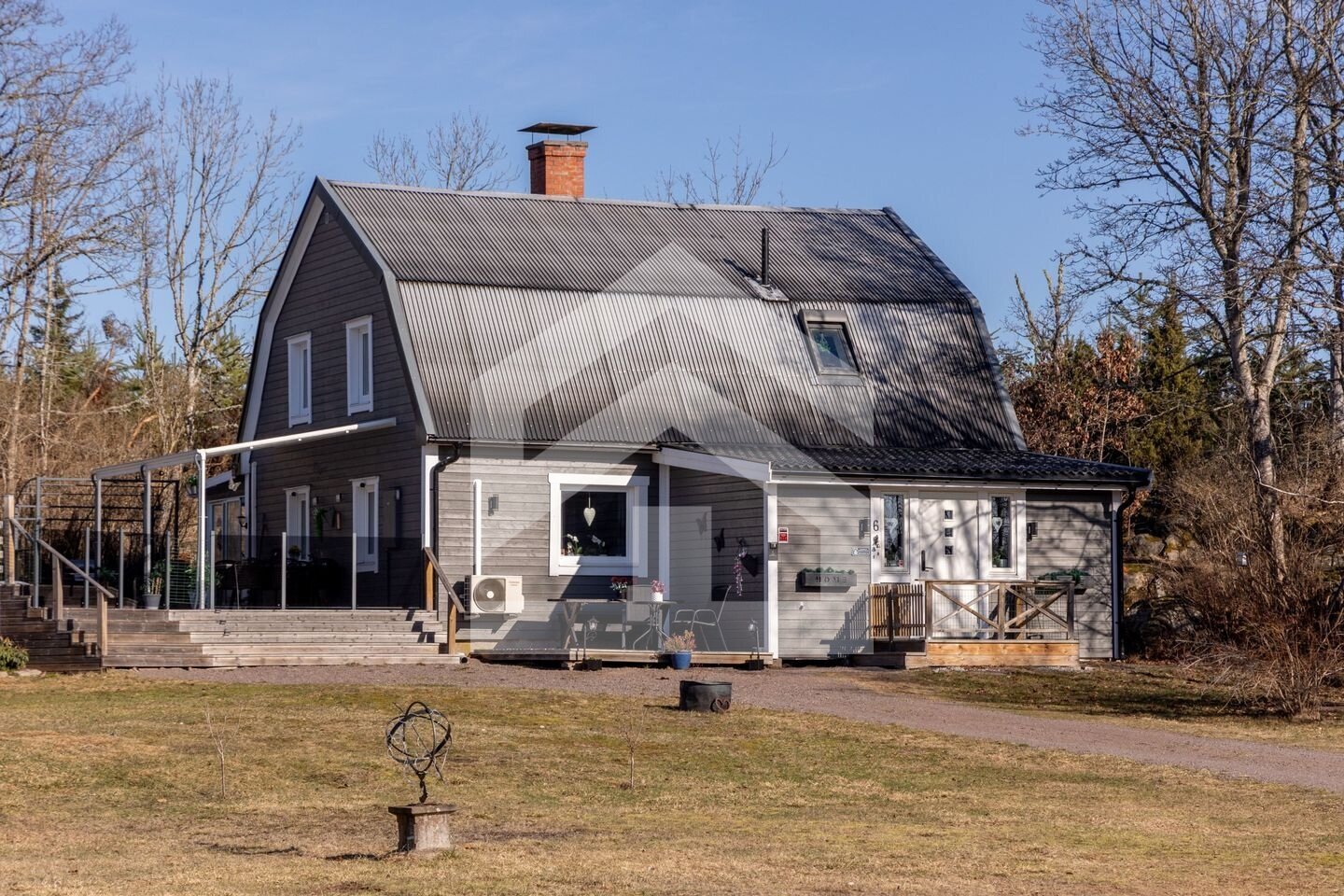 Familienglück in Schweden: Renovierte Villa mit eigenem Pool im idyllischen Småland