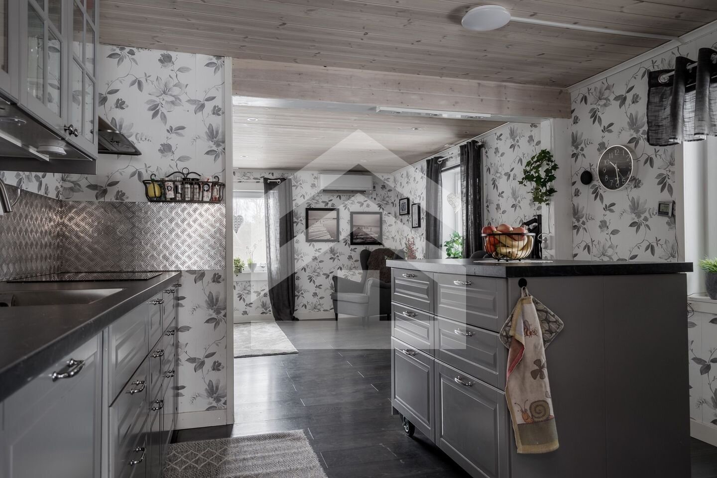 Familienglück in Schweden: Renovierte Villa mit eigenem Pool im idyllischen Småland