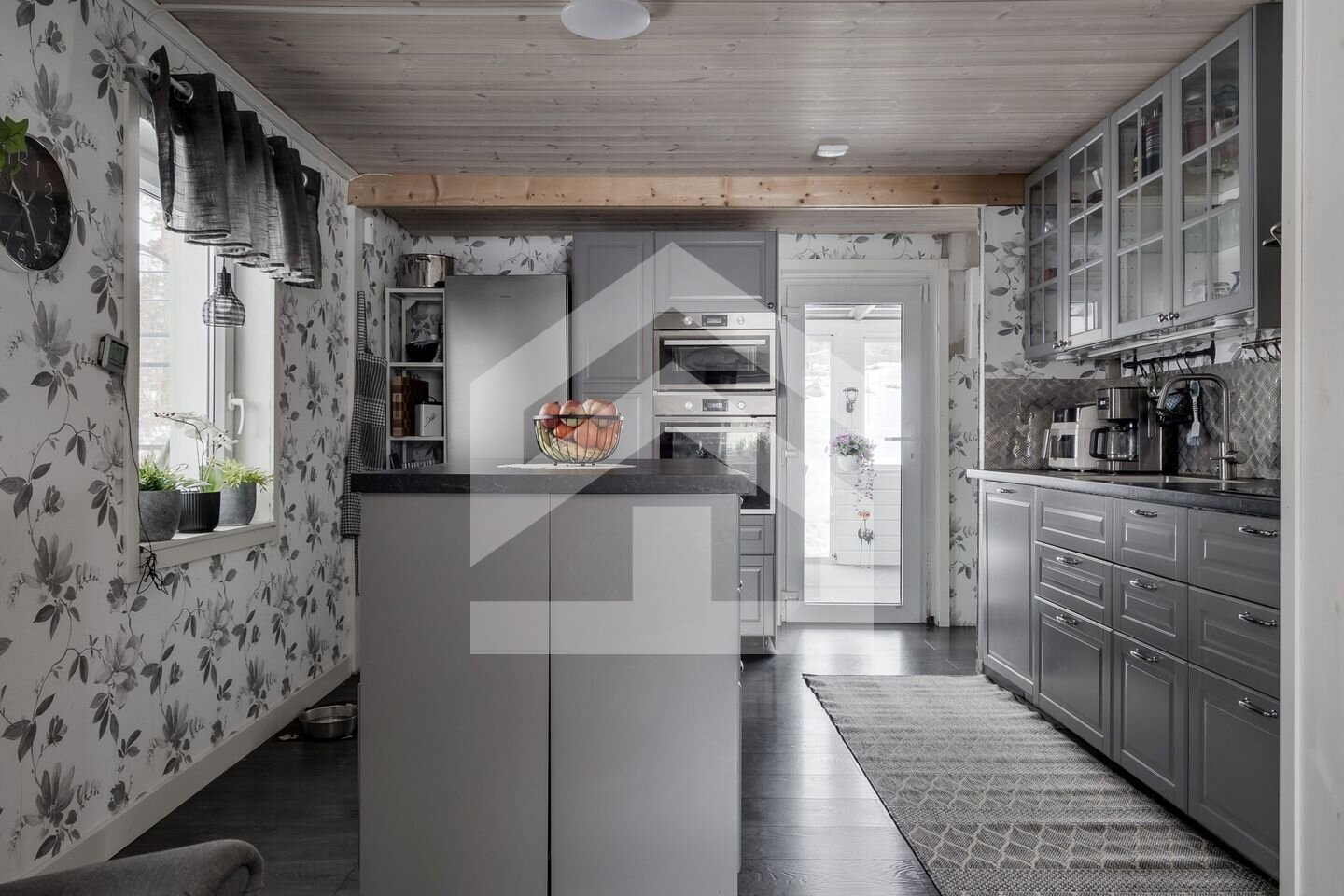 Familienglück in Schweden: Renovierte Villa mit eigenem Pool im idyllischen Småland