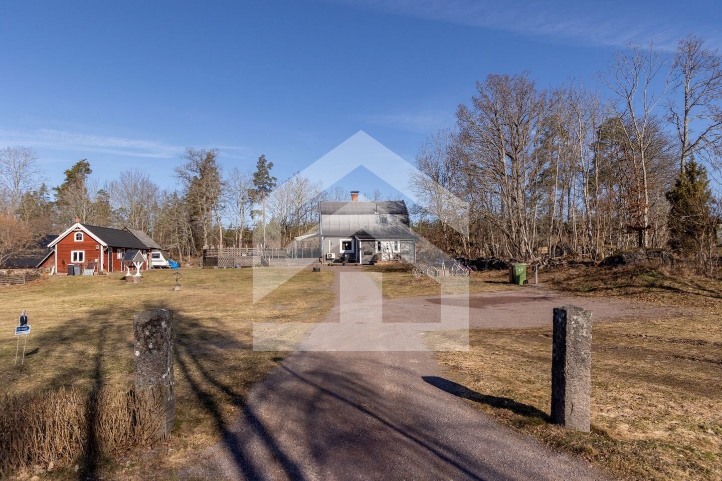 Familienglück in Schweden: Renovierte Villa mit eigenem Pool im idyllischen Småland