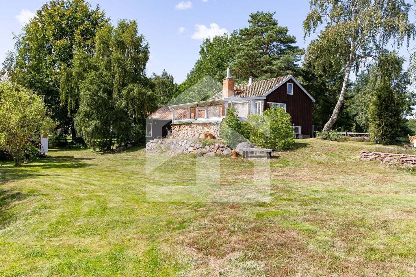 Exklusives Küsten-Idyll in Småland: Modernisiertes Ferienhaus mit Meerblick 