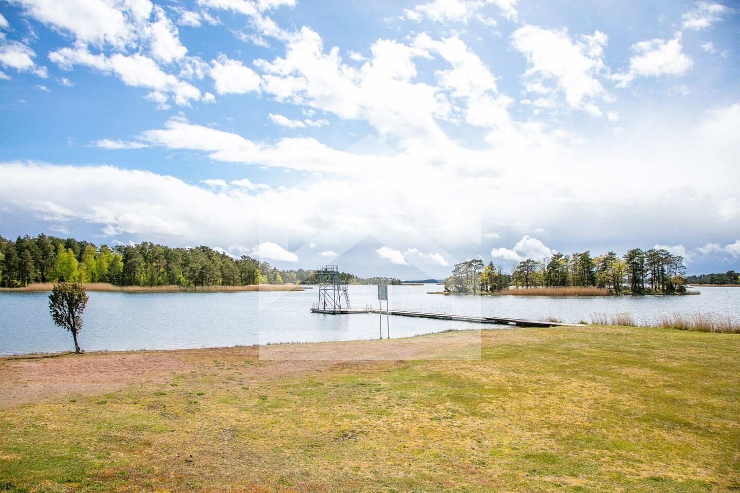 Großzügiges Ferienhaus mit Meerblick auf der Insel Oknö in Schweden
