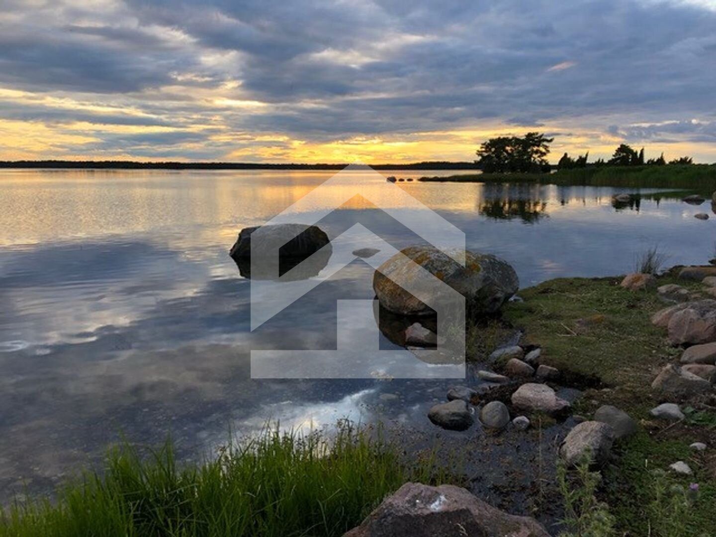 Großzügiges Ferienhaus mit Meerblick auf der Insel Oknö in Schweden