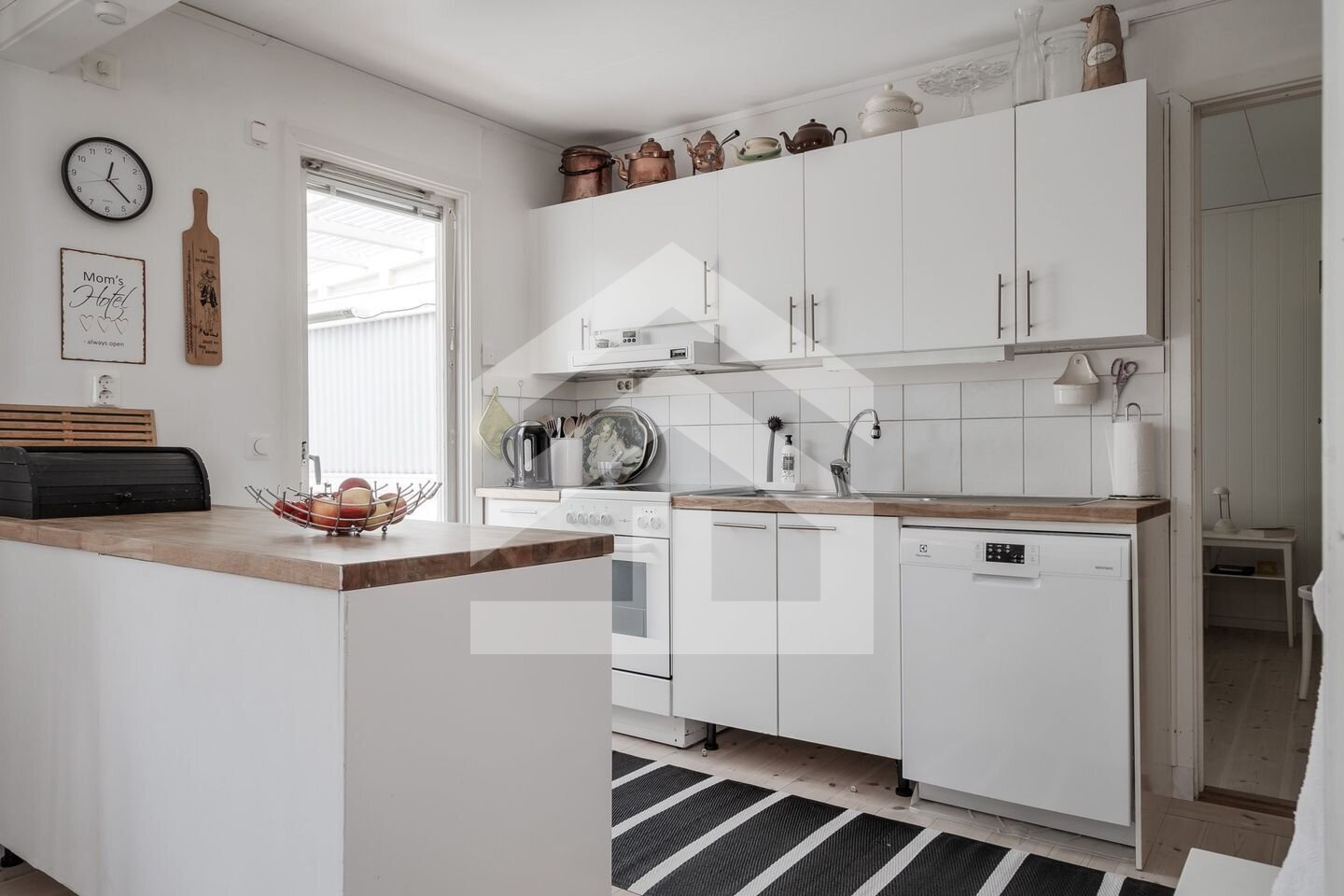 Großzügiges Ferienhaus mit Meerblick auf der Insel Oknö in Schweden