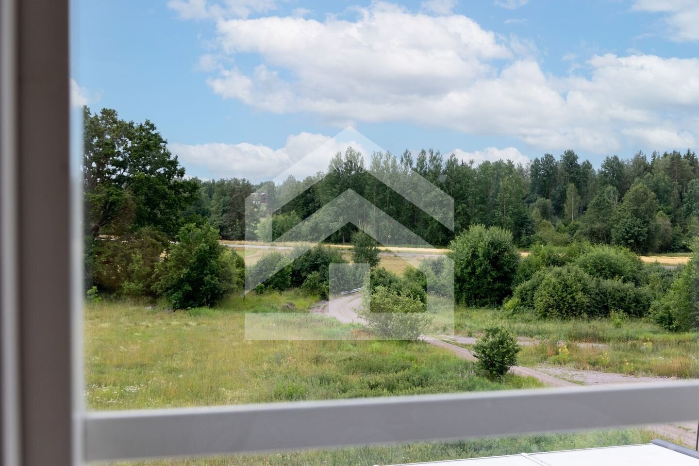 Gård in Schweden: Einzigartiger Resthof mit 50 Hektar, Solaranlage & eigenem Windkraftwerk