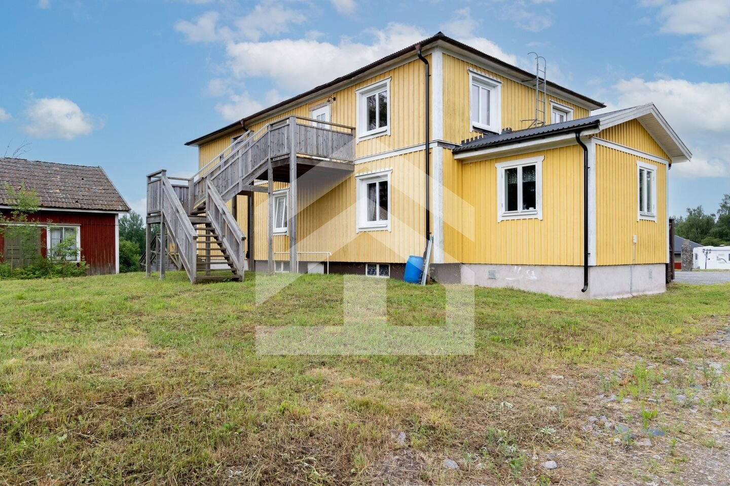 Gård in Schweden: Einzigartiger Resthof mit 50 Hektar, Solaranlage & eigenem Windkraftwerk