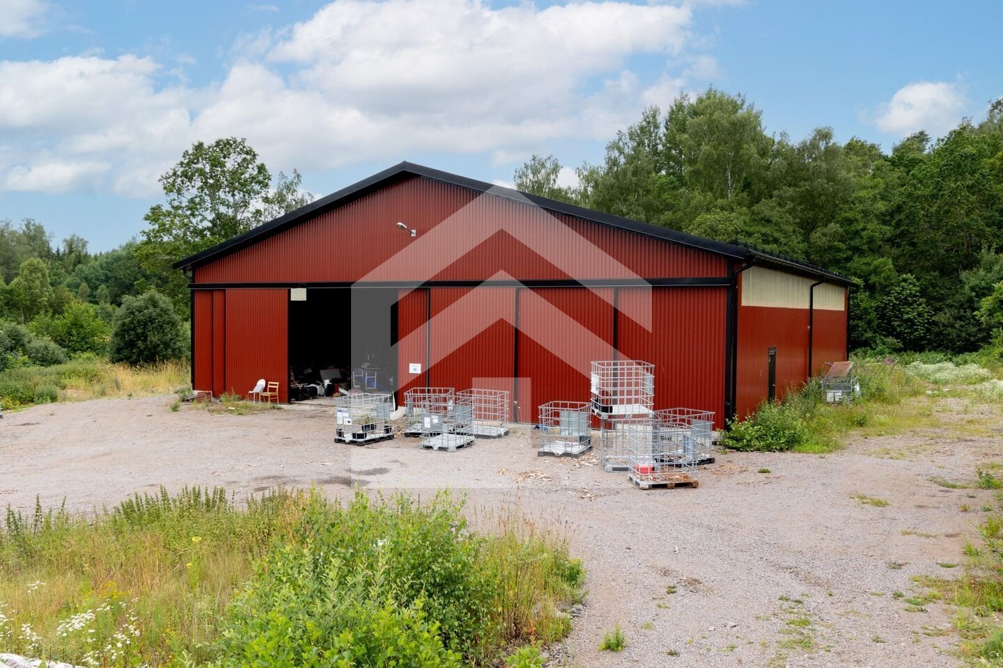 Gård in Schweden: Einzigartiger Resthof mit 50 Hektar, Solaranlage & eigenem Windkraftwerk