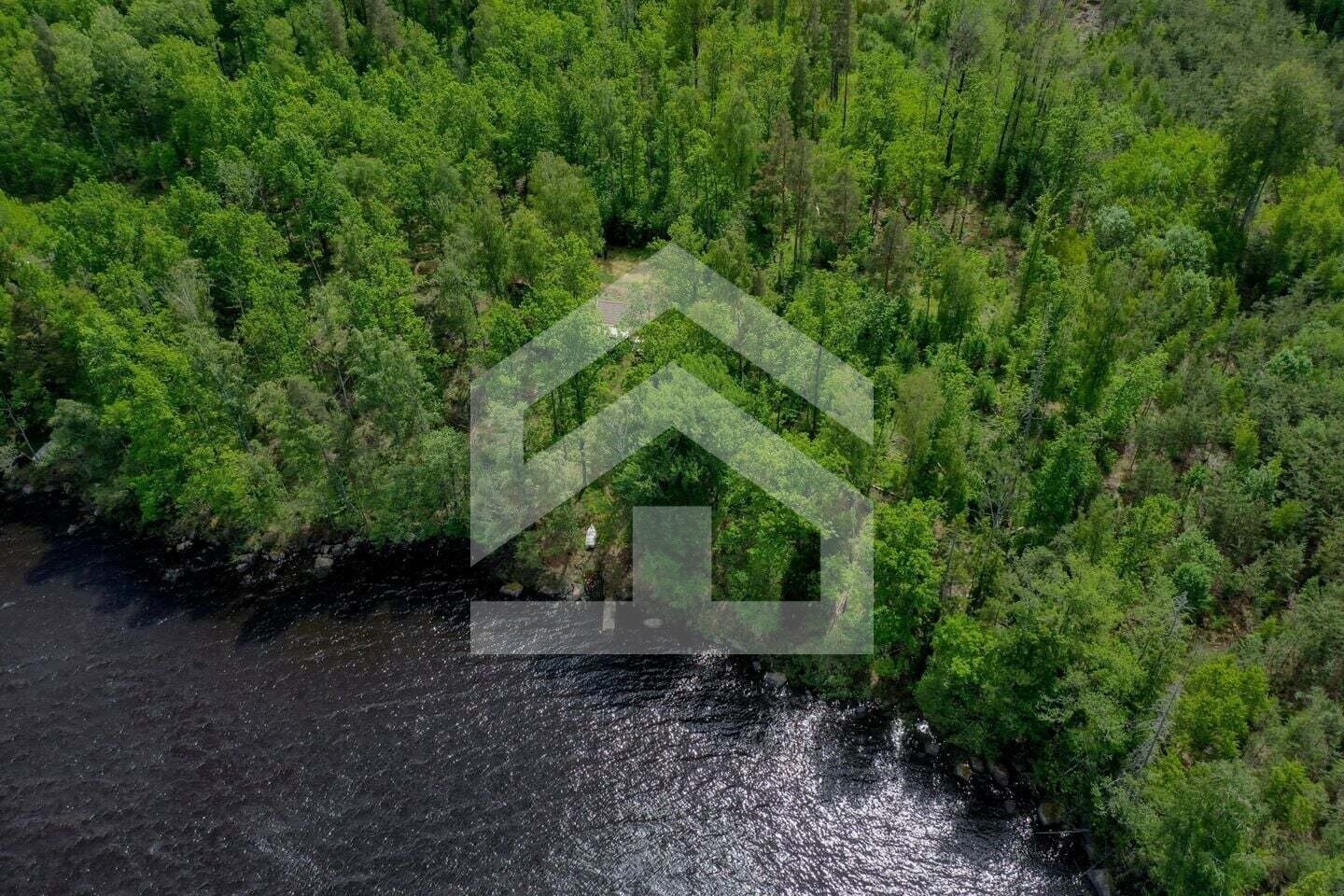 Traumhafte See-Lage in Schweden: Dein charmantes Ferienhäuschen im Herzen von Småland!