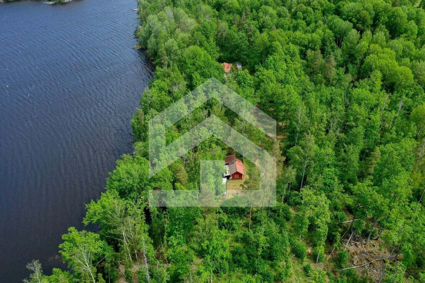 Traumhafte See-Lage in Schweden: Dein charmantes Ferienhäuschen im Herzen von Småland!
