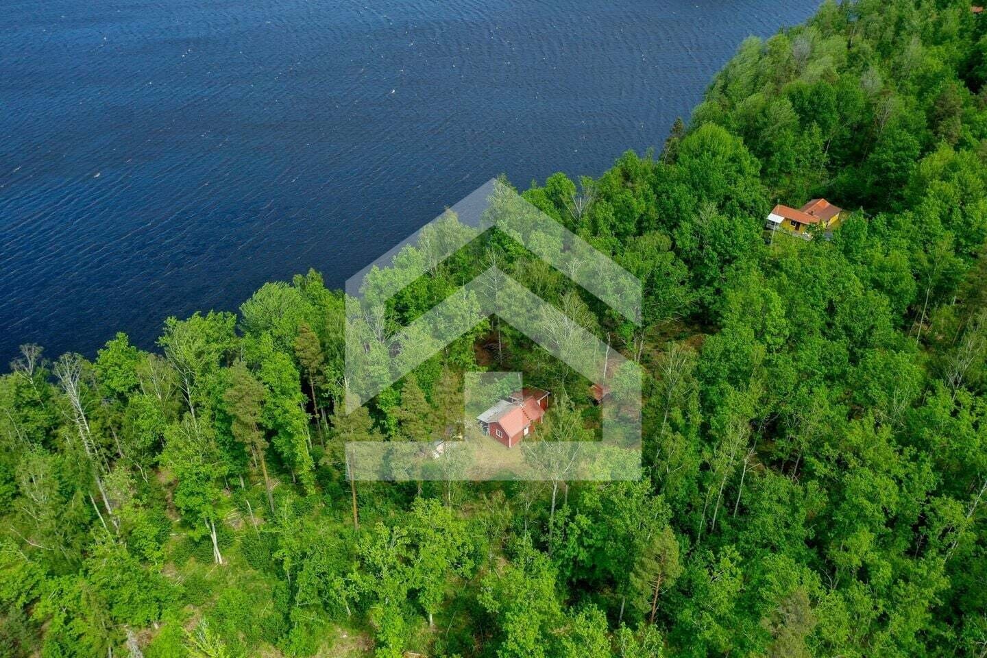 Traumhafte See-Lage in Schweden: Dein charmantes Ferienhäuschen im Herzen von Småland!