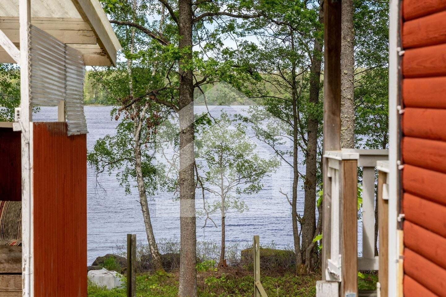 Traumhafte See-Lage in Schweden: Dein charmantes Ferienhäuschen im Herzen von Småland!