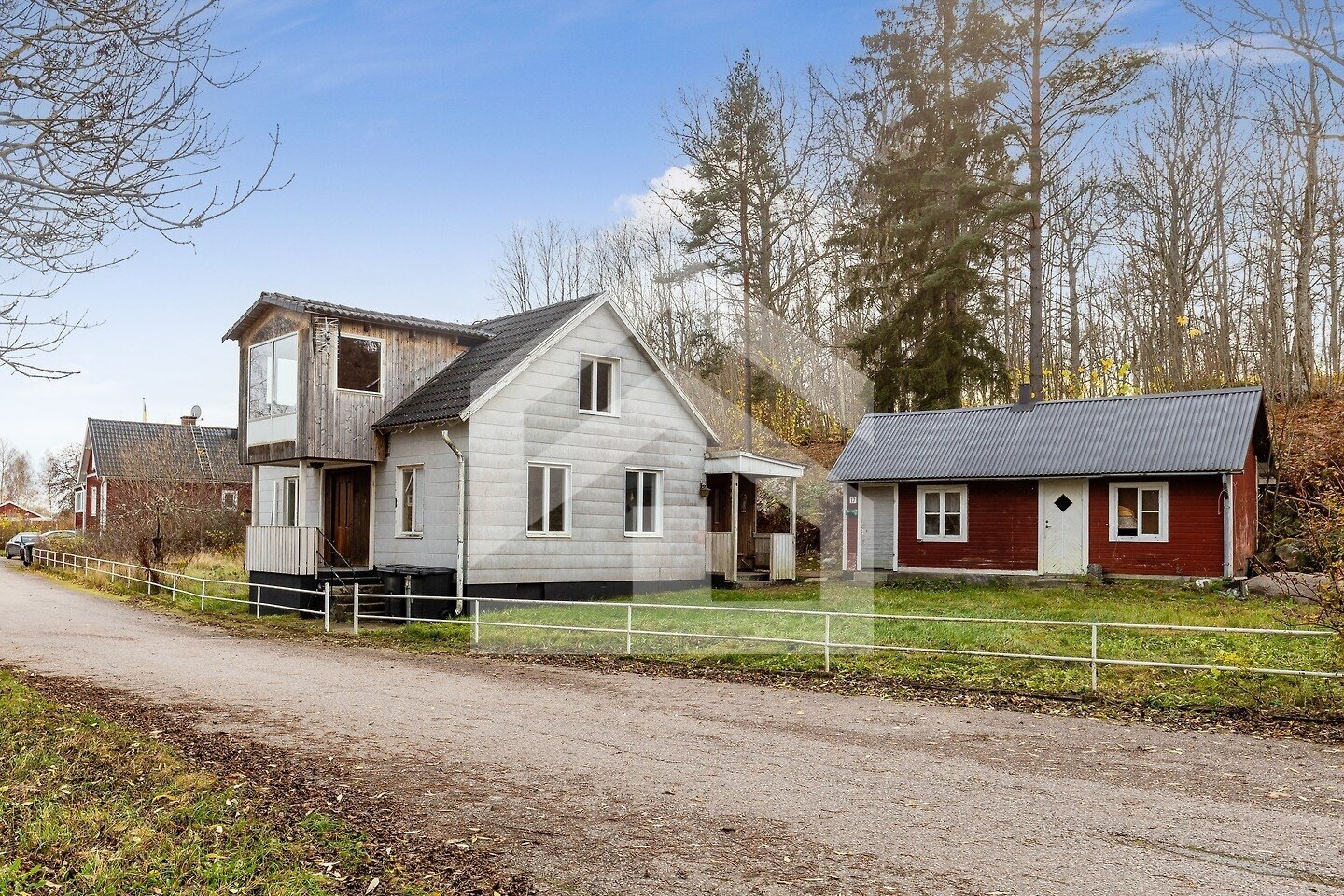 Dein kreatives Schweden - Projekt: Geräumiges Schweden Haus auf über 2.600 m² Grundstück zentral in Småland.