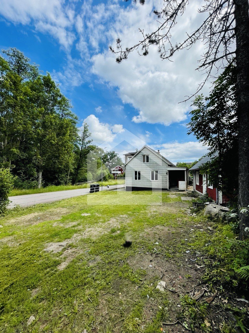 Dein kreatives Schweden - Projekt: Geräumiges Schweden Haus auf über 2.600 m² Grundstück zentral in Småland.