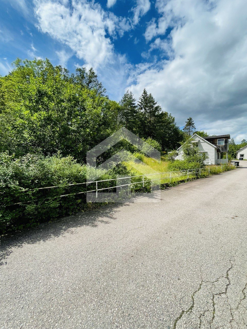 Dein kreatives Schweden - Projekt: Geräumiges Schweden Haus auf über 2.600 m² Grundstück zentral in Småland.