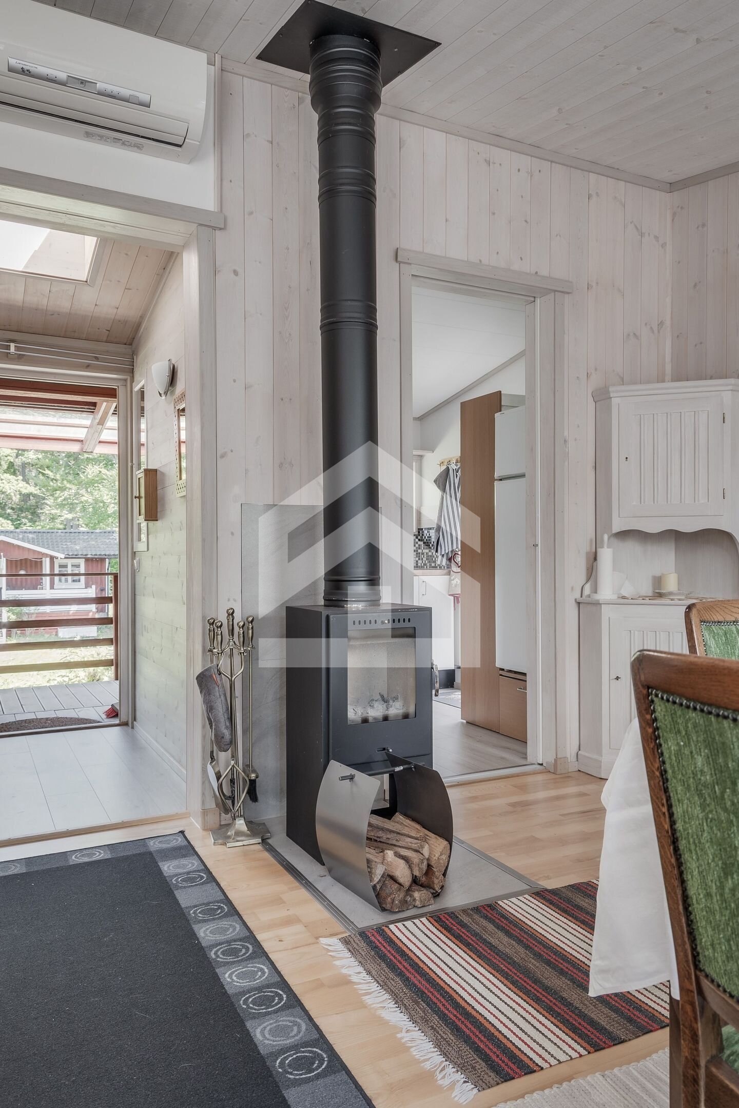 Dein eigenes Seeparadies in Schweden: Stilvolles Schwedenhaus mit Sauna & Badesee in Småland