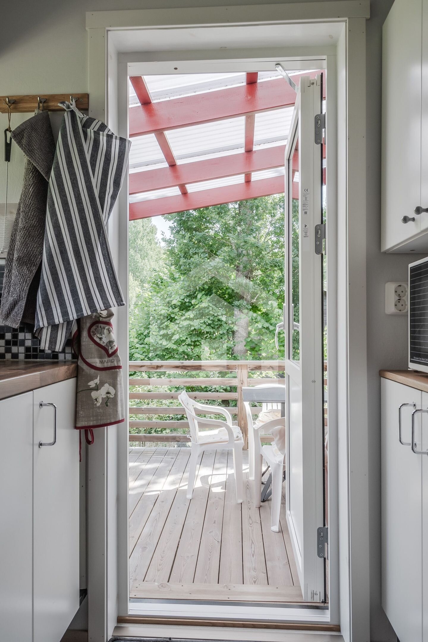 Dein eigenes Seeparadies in Schweden: Stilvolles Schwedenhaus mit Sauna & Badesee in Småland