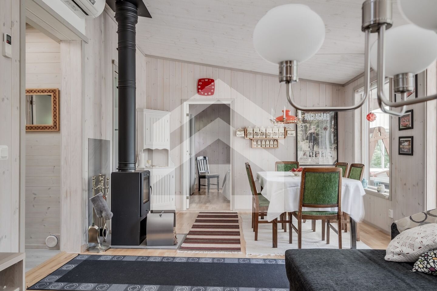 Dein eigenes Seeparadies in Schweden: Stilvolles Schwedenhaus mit Sauna & Badesee in Småland