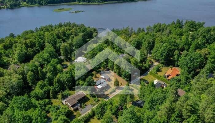Dein eigenes Seeparadies in Schweden: Stilvolles Schwedenhaus mit Sauna & Badesee in Småland