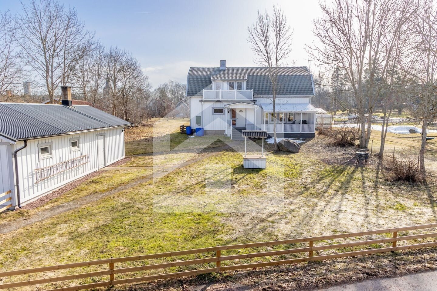 Wohlfühloase für die ganze Familie in Schweden: Villa mit Sonnenterrasse, Spabad und Garage im idyllischen Fliseryd Schweden 
